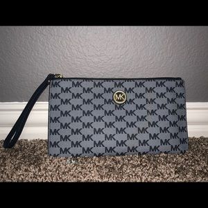 Michael Kors Zip Pouch
